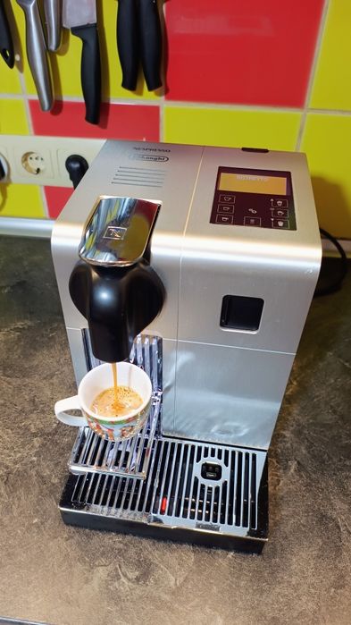 Espresor, aparat cafea, capsule, Latisima Pro, Nespresso