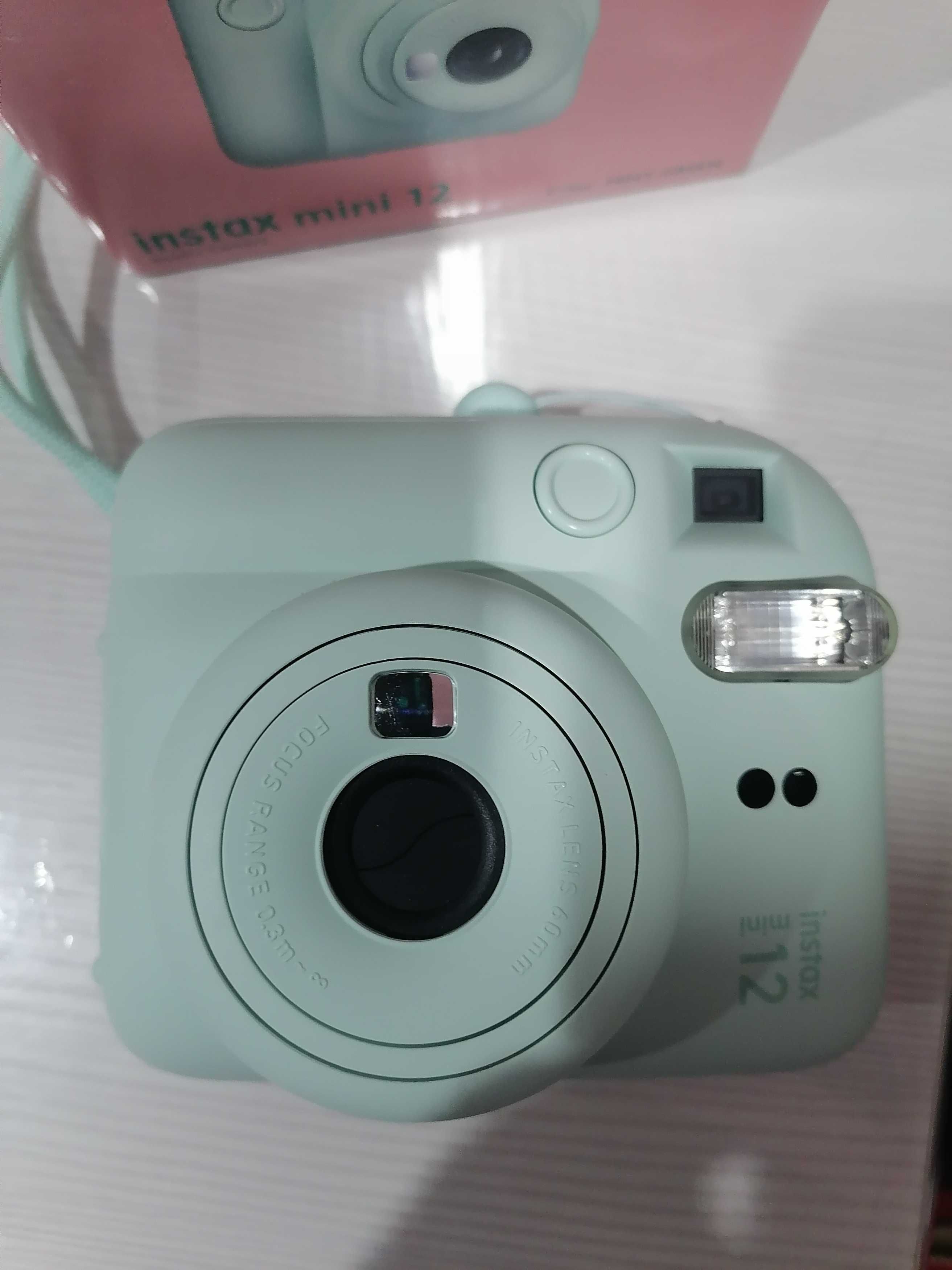 Инста камера.  instax mini 12