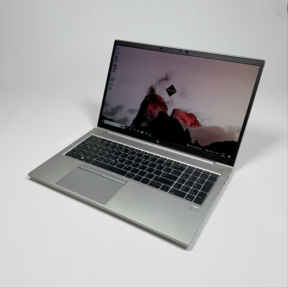 HP EliteBook 855 G8/15,6” IPS/Ryzen 5 Pro 5650U 16MB/16GB RAM
