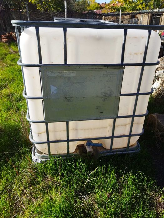 Бидони 1000л HDPE с UV защита