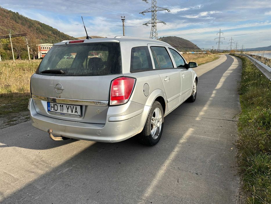 Opel Astra H Caravan 1.9 CDTI – 101 CP, motor fiabil și economic