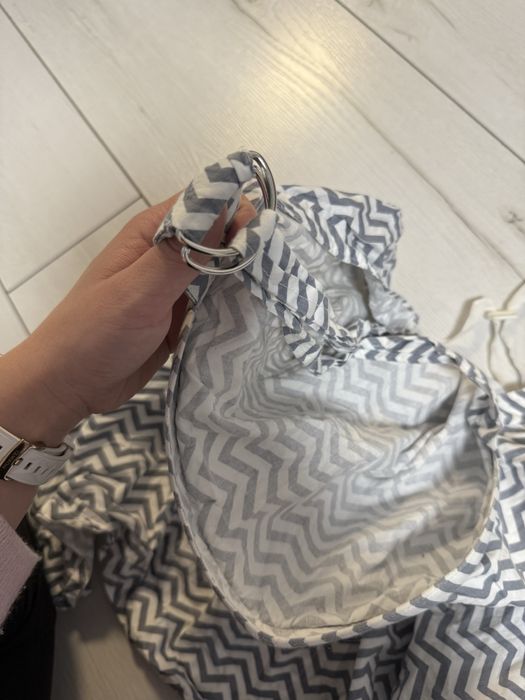 Блузи за кърмене и шал за кърмене HM