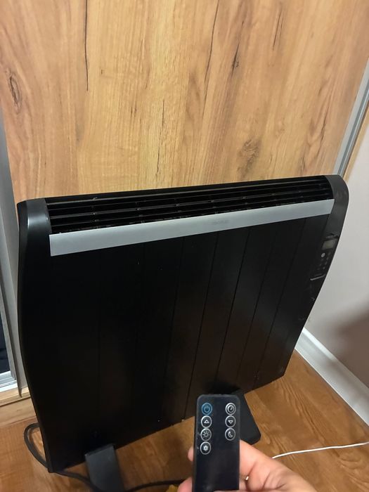 Cecotec конвектор радиатор с дистанционно, неизползван