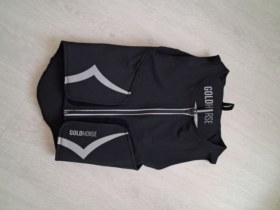 Vand Vesta Echitație GOLDHORSE marime S unisex. Impecabila