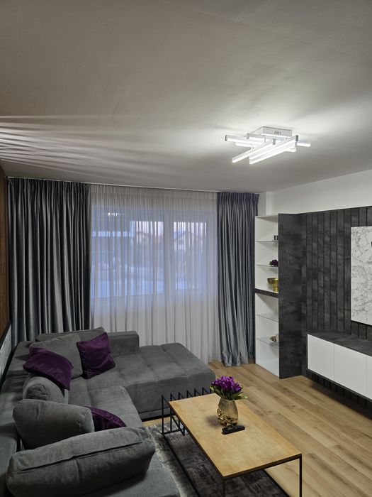 Inchiriez apartament de lux cu 2 camere