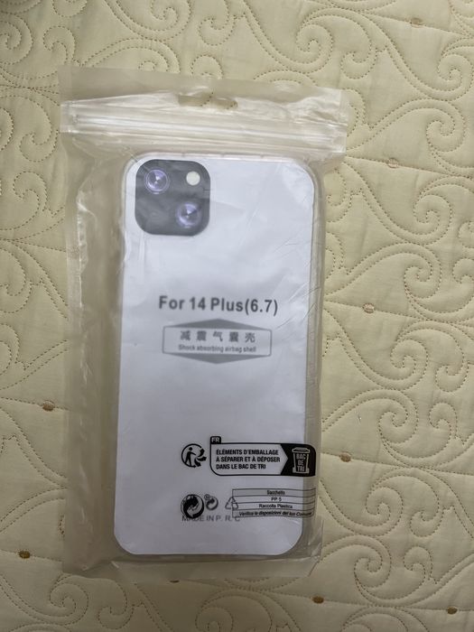Продам чехол на iPhone 14 Plus- Transparent , новый