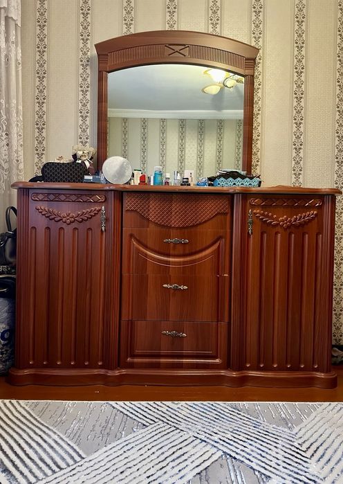 Спальный гарнитур