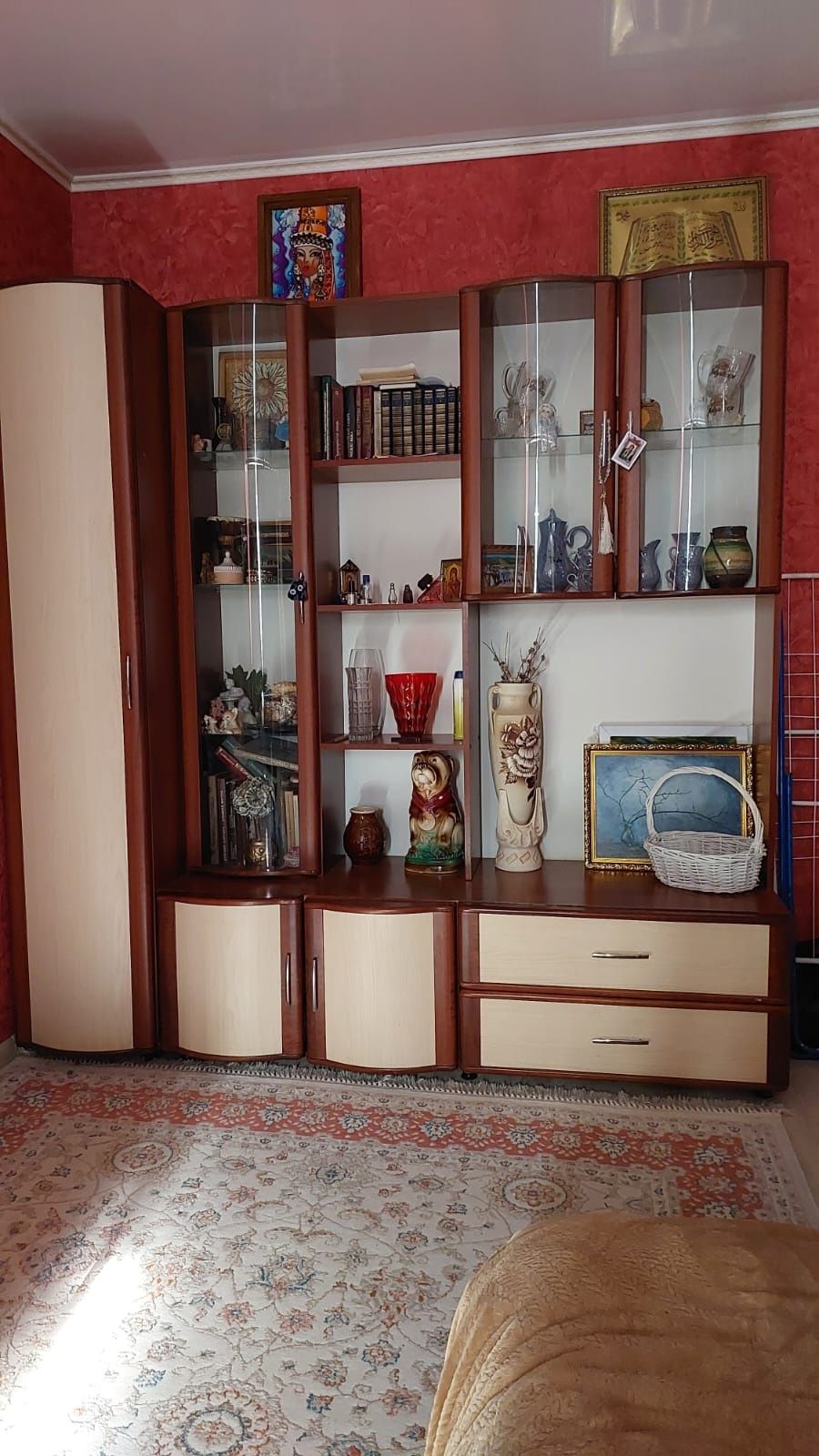 Продам стенку в отличном состоянии