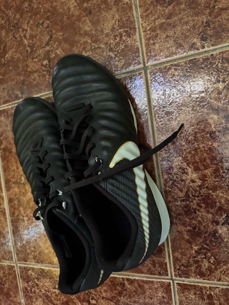 Стоножки Nike Tiempo X Ligera IX