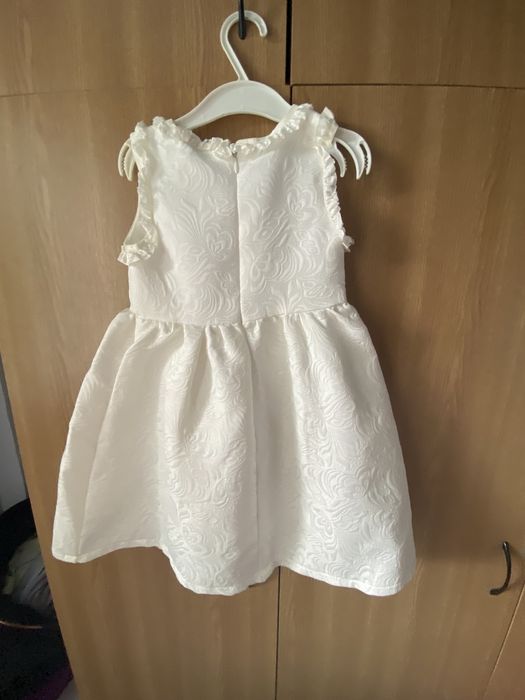 De vânzare rochiță