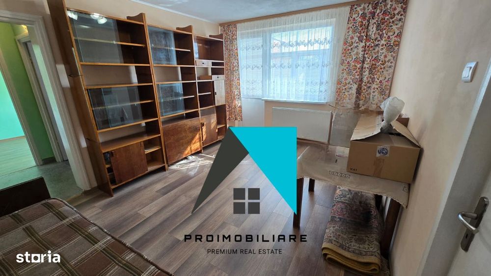 Vând apartament 2 camere Str Mărășești 81990
