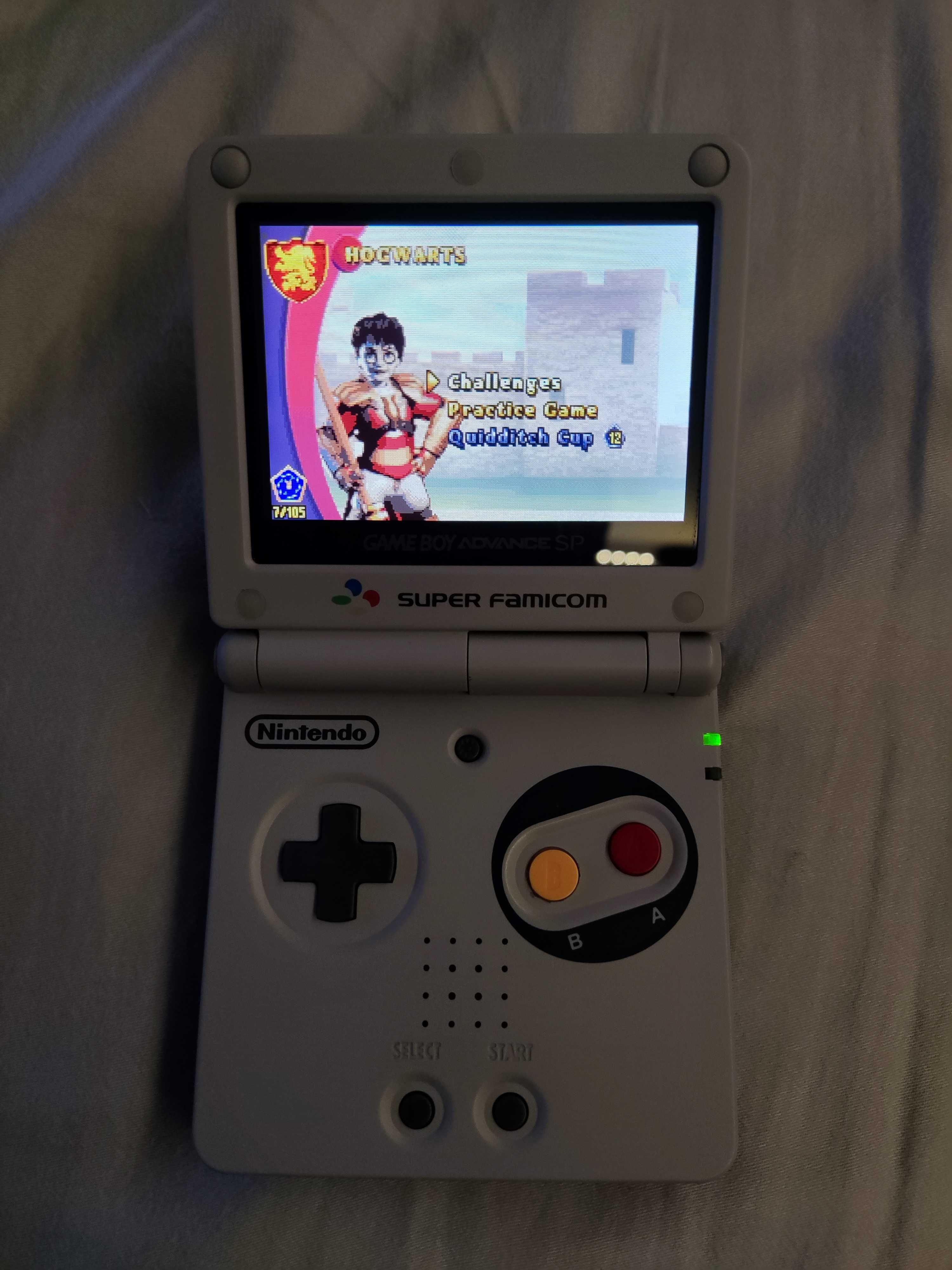 Nintendo Gameboy Advance SP cu ecran IPS și joc Harry Potter