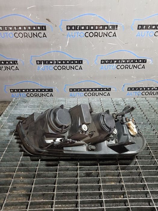 Far Stanga Chevrolet Captiva 2006 - 2010 SUV 4 Usi (689) Xenon