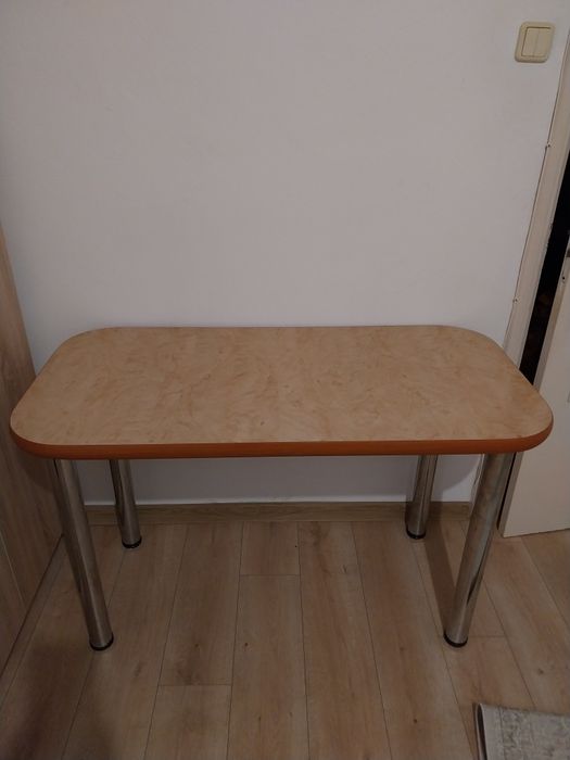 Donez masa bucatarie