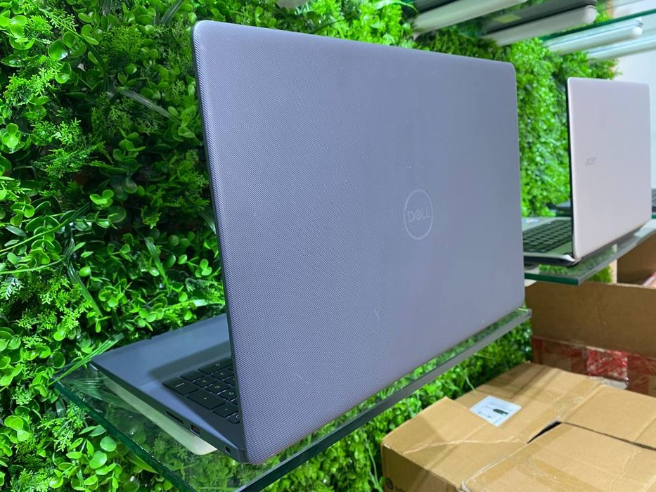 Dell i3-11 avlod ddr4 4/128 ssd nvme