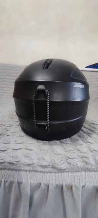 Шлем горнолыжный