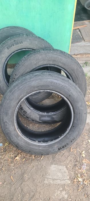 Продам летние шины  RoadX 195x65x15.