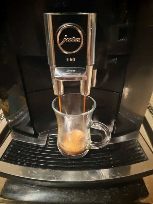 Jura Impressa E60 PianoBlack