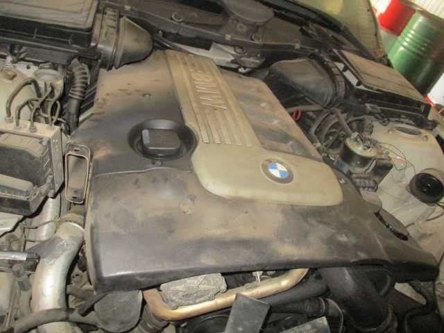 Capac motor BMW SERIA 5 E39 motor 2,5 diesel ORIGINAL