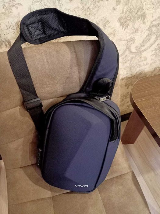 Рюкзак новый темно-синий ближе к черному