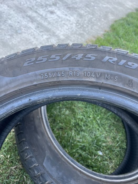 Vând 2 cauciucuri  M+S 255/45/19