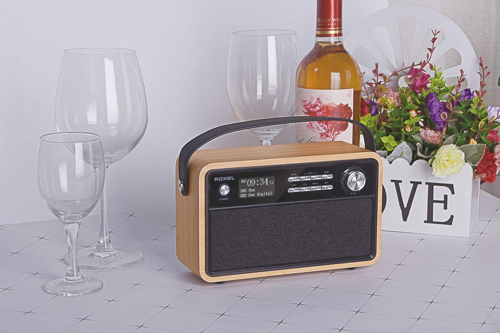 Boxă portabilă stereo Roxel Retro D1 DAB/DAB digital-radioFM ,sigilat