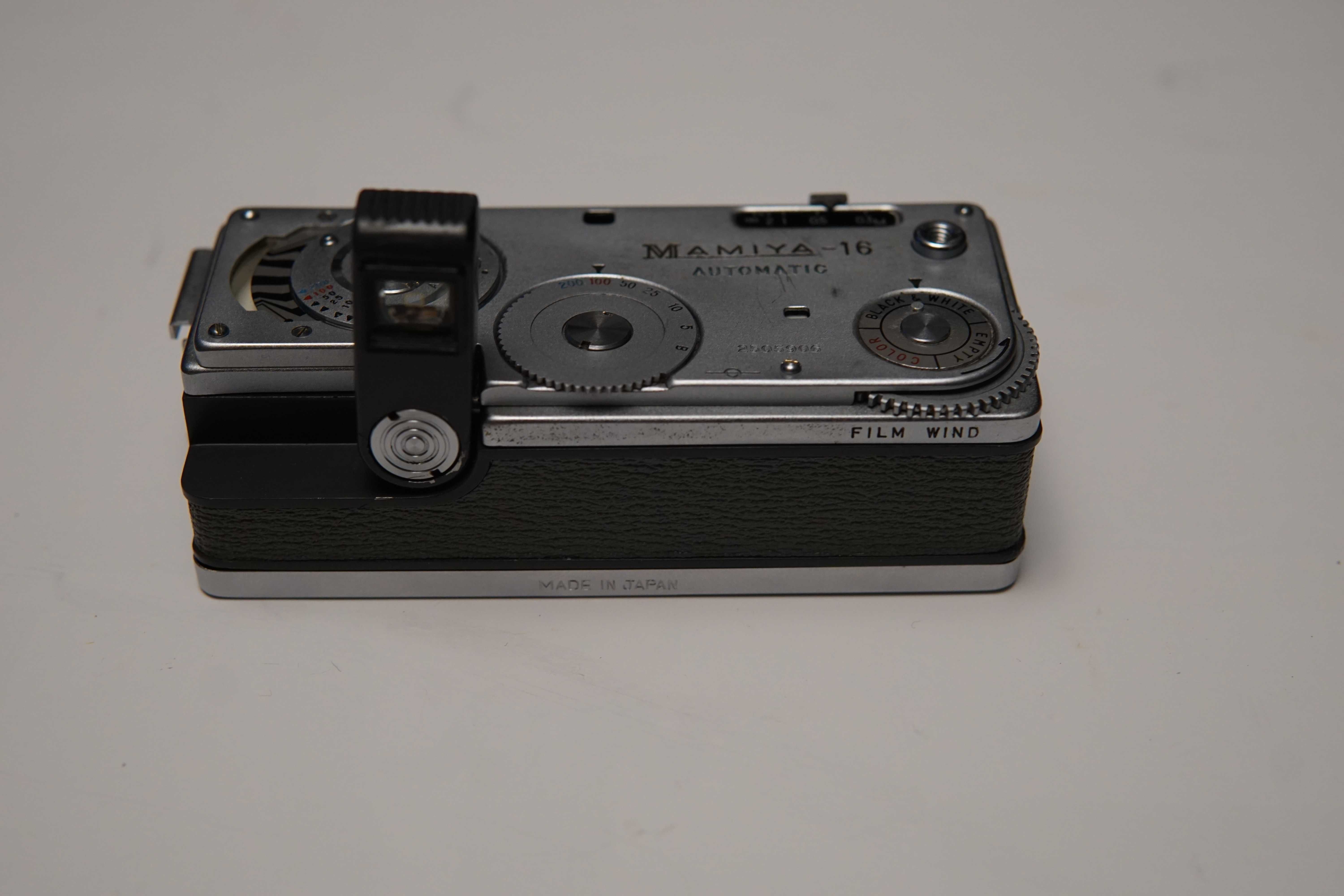 Aparat foto vechi film ingust 16 mm Mamiya-16 Automatic-poket/spionaj