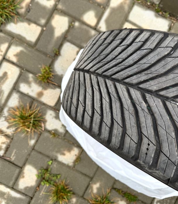 Michelin CrossClimate 3 Sport 225/40 R18 92Y XL