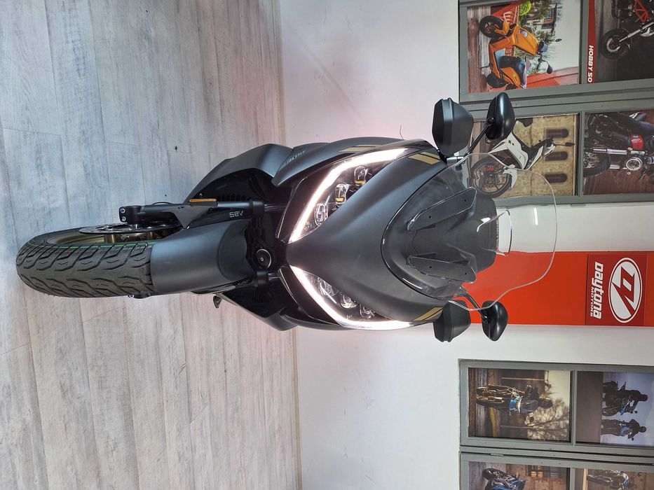 Maxiscuter Daytona Zontes E350 - puternic, comod, '' Rate ''