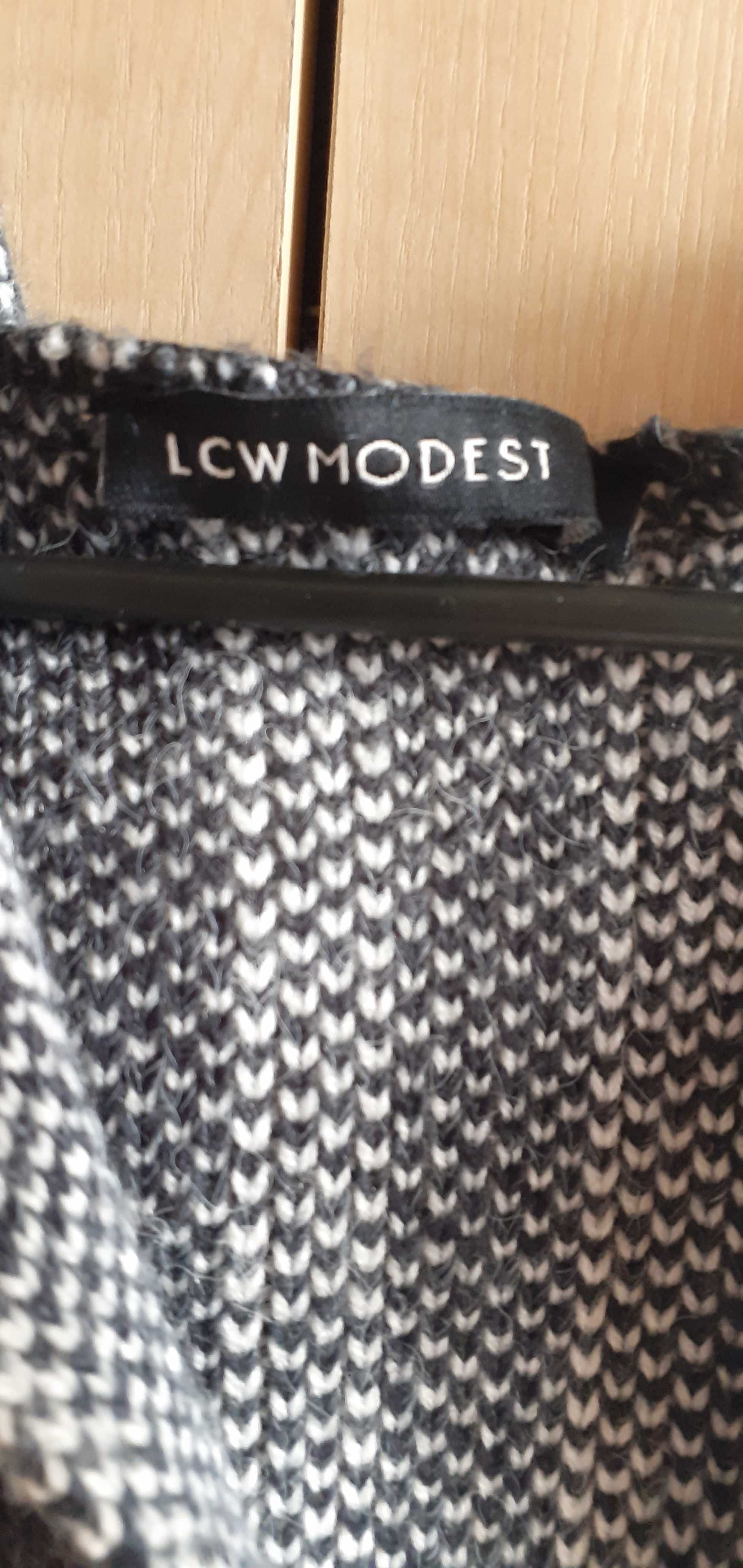 Дамска жилетка с качулка  на"LCW"