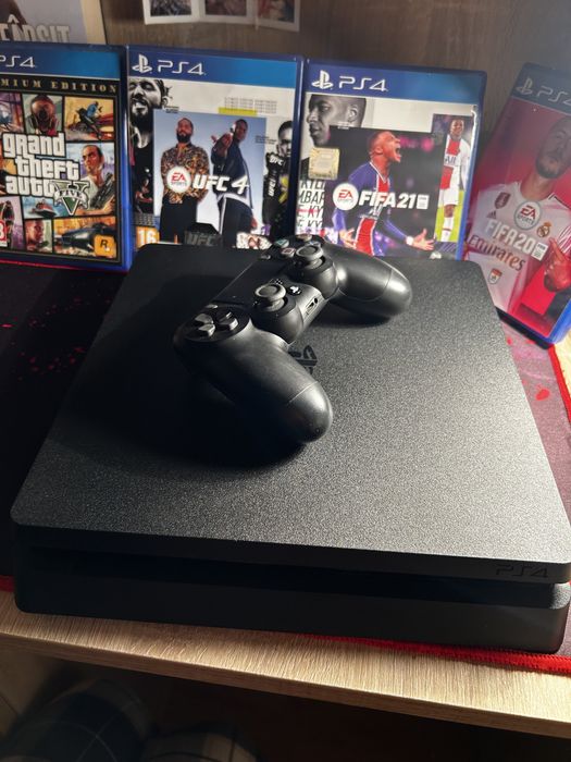 CADOUL PERFECT! PS4 Slim in stare IMPECABILA + Controller + 4 Jocuri