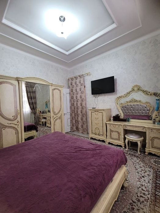 Uy sotiladi yengi toshmidan kirganda 2 sotix