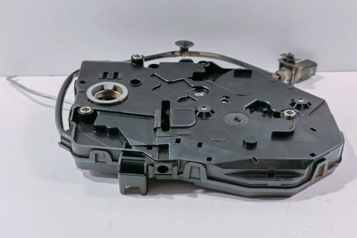 Broasca Usa  spate 7H0827201BA Volkswagen VW Transporter T5