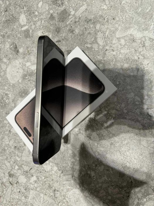 iPhone 15 pro max 512 GB