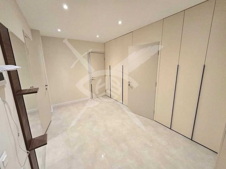 Продава се Тристаен апартамент в София, Център - 186 кв.м за 2689 €/кв.м - Снимка #4