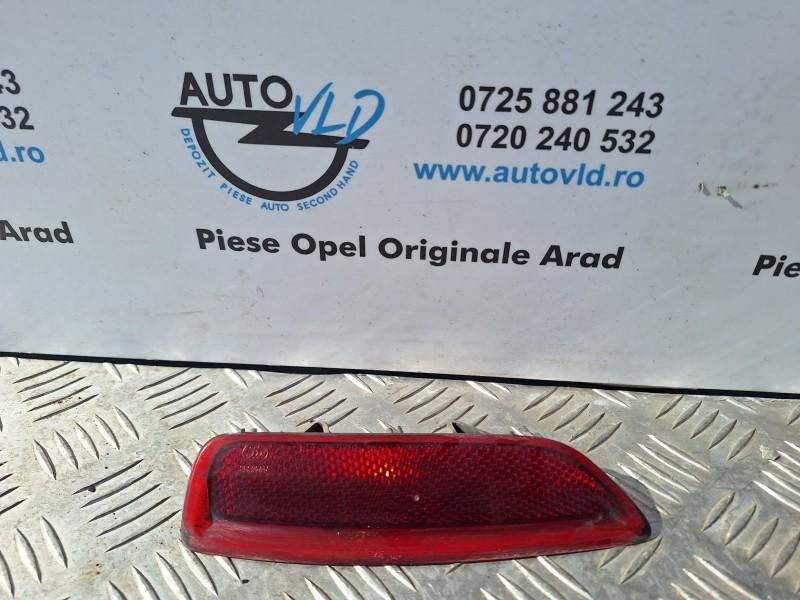 Catadioptru ochi pisica stanga spate Opel Astra H GTC