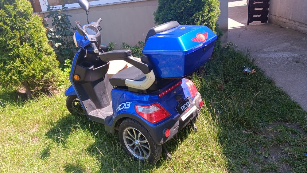 Oferta !! Triciclu / scuter electric.