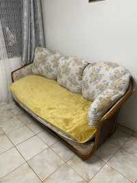 Canapea cu două fotolii