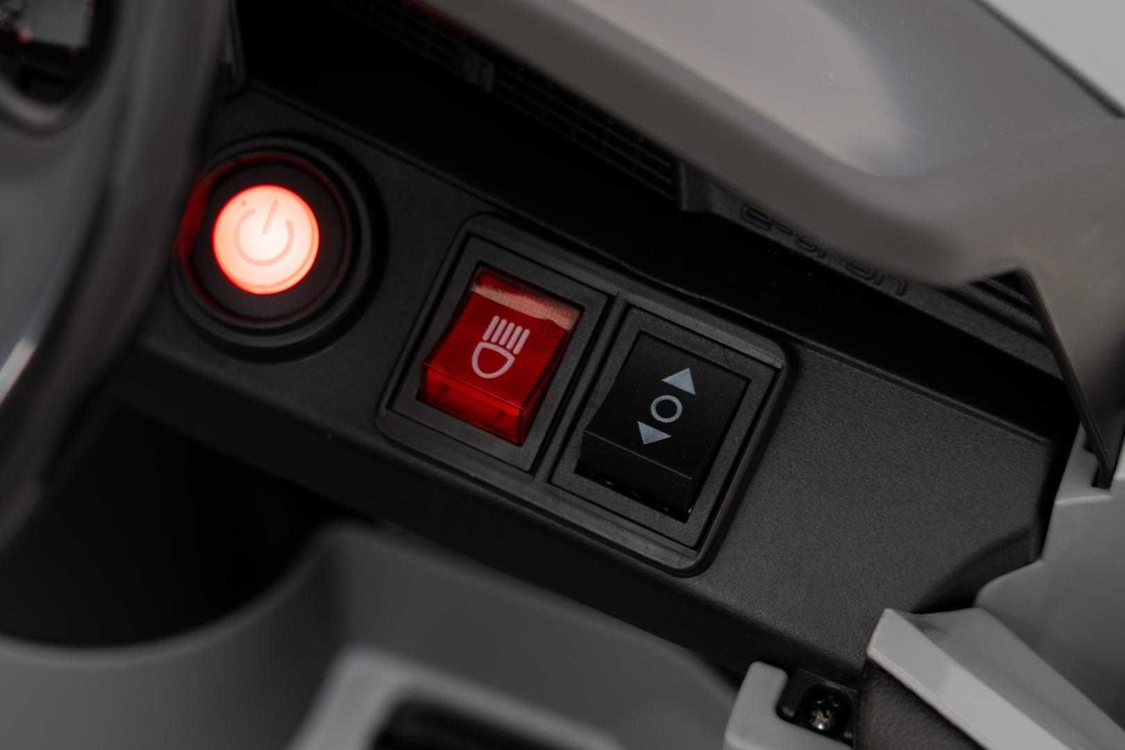 Masinuta electrica pentru copii Audi SQ8 12V (2168) Gri