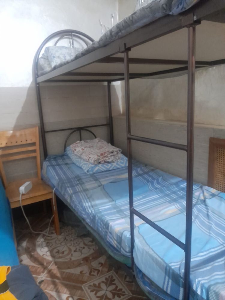 Кровати для хостела в хорошем состоянии