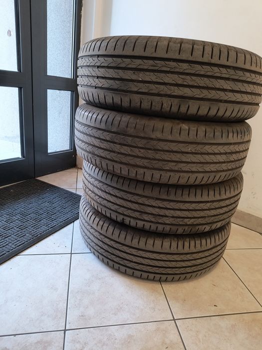 Летни гуми 215/65/17 Континентал Continental