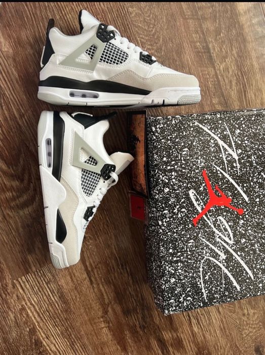 Jordan 4 Retro Military Black