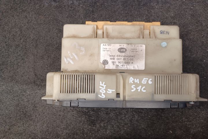Comanda clima 3B1907044A 3B1907044A Volkswagen VW Golf 4 [1997 - 2006