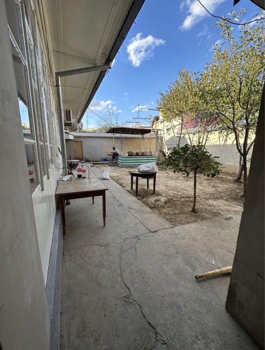 Uy sotiladi yo'lni yuzida