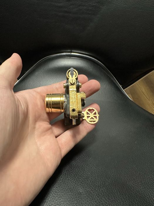 Aparat de tatuat Dan Kubin v3r