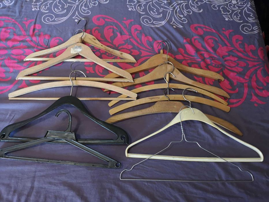 Нови органайзери за чорапи, закачалки, кашпа и други