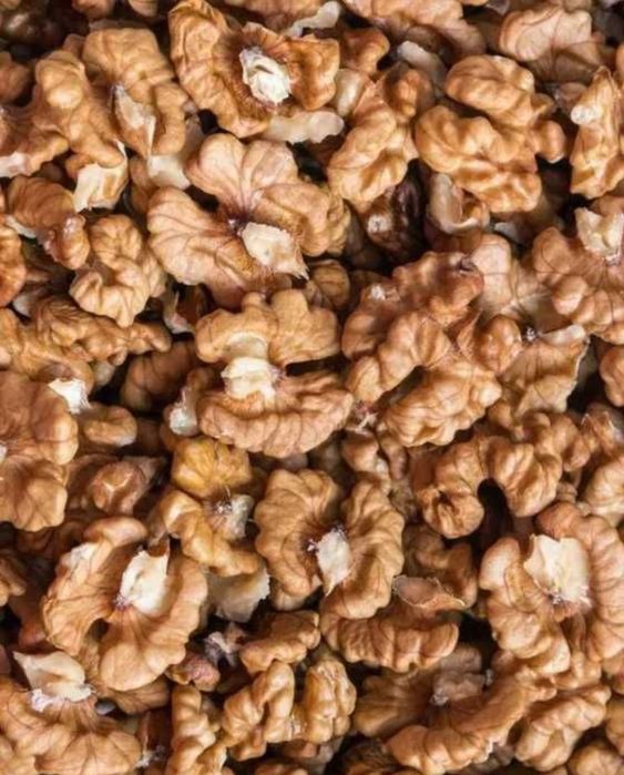 Vând miez nuca 34 lei kg