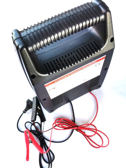 Redresor pentru încărcat bateriile auto