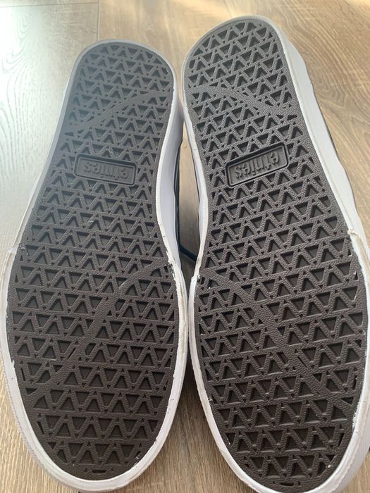 Vând adidași Etnies Noi