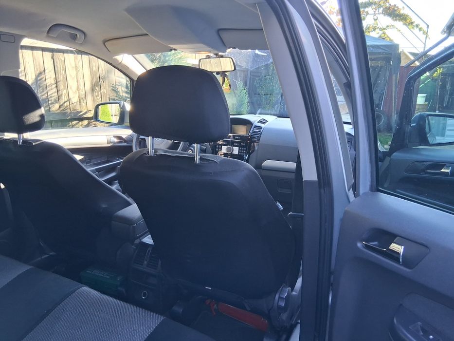 Vind opel zafira GPL 7 locuri din 2010 adusa din Italia pe platforma